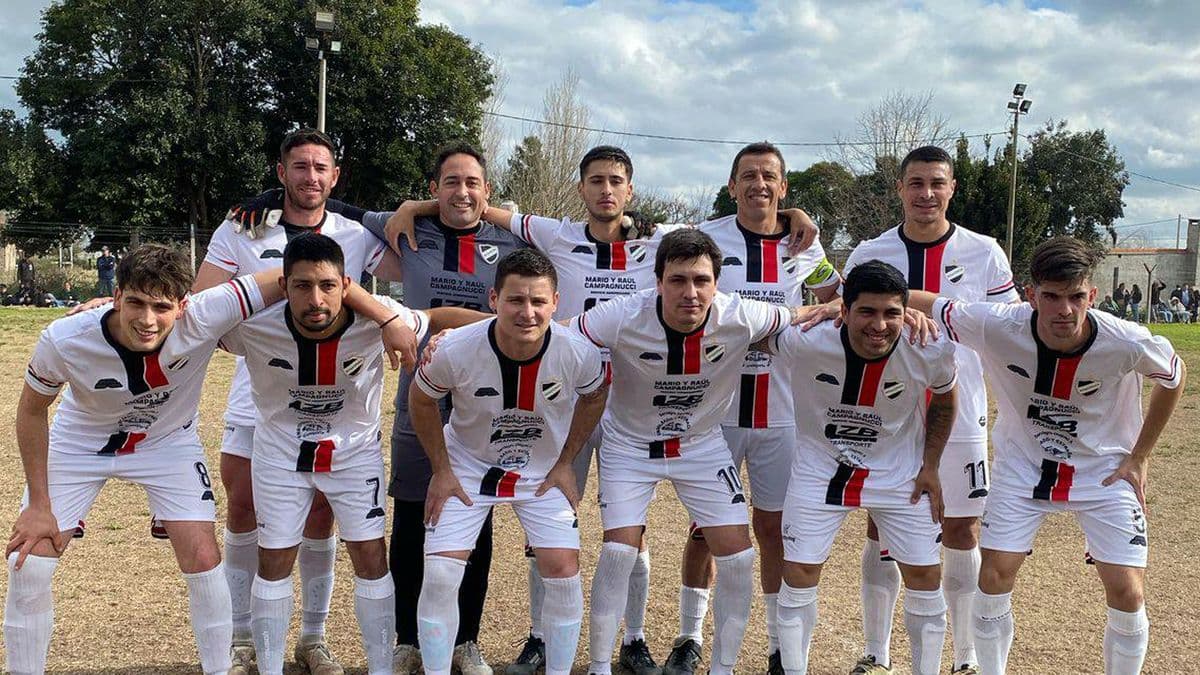 Fútbol local: sigue la fecha de Primera A y se definen los últimos semifinalistas en la B