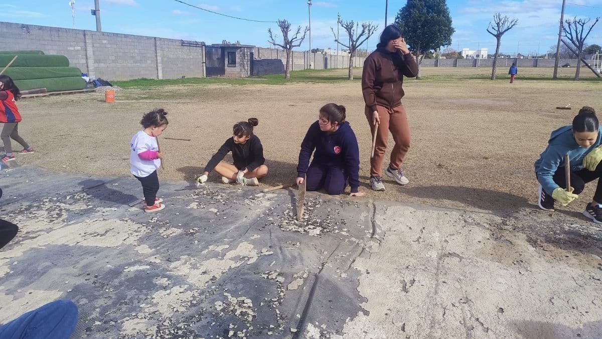 San Pedro: Club Mitre organiza una fiesta del estudiante para financiar el césped sintético para hockey