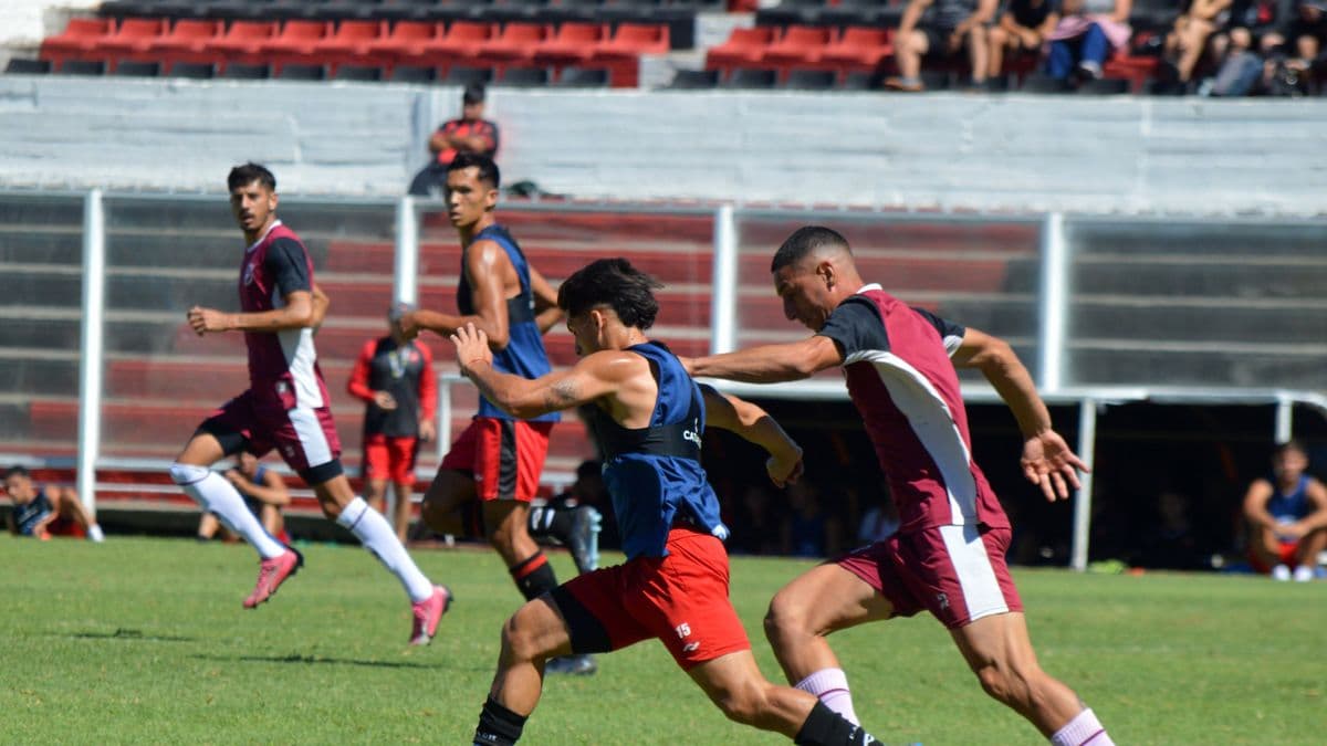 Doble triunfo de Douglas en su tercer amistoso de pretemporada