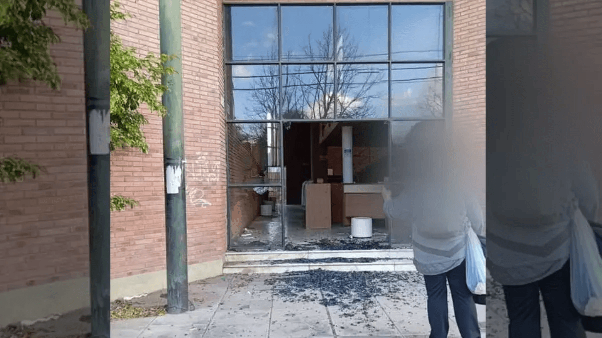 Nuevo acto vandálico en el ex edificio de LT24 Radio San Nicolás: creciente preocupación vecinal