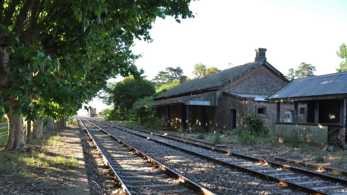 Ramallo: El Paraíso avanza con la recuperación de su histórica estación ferroviaria de 1886