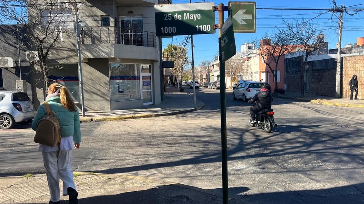 Un adolescente de 15 años denunció que lo agredieron para robarle el teléfono celular