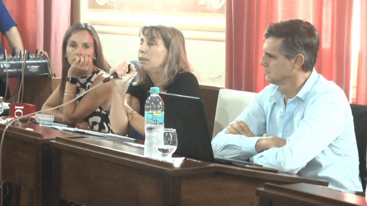 El verano se juega en la arena, pero se gana con los beneficios de Banco Macro