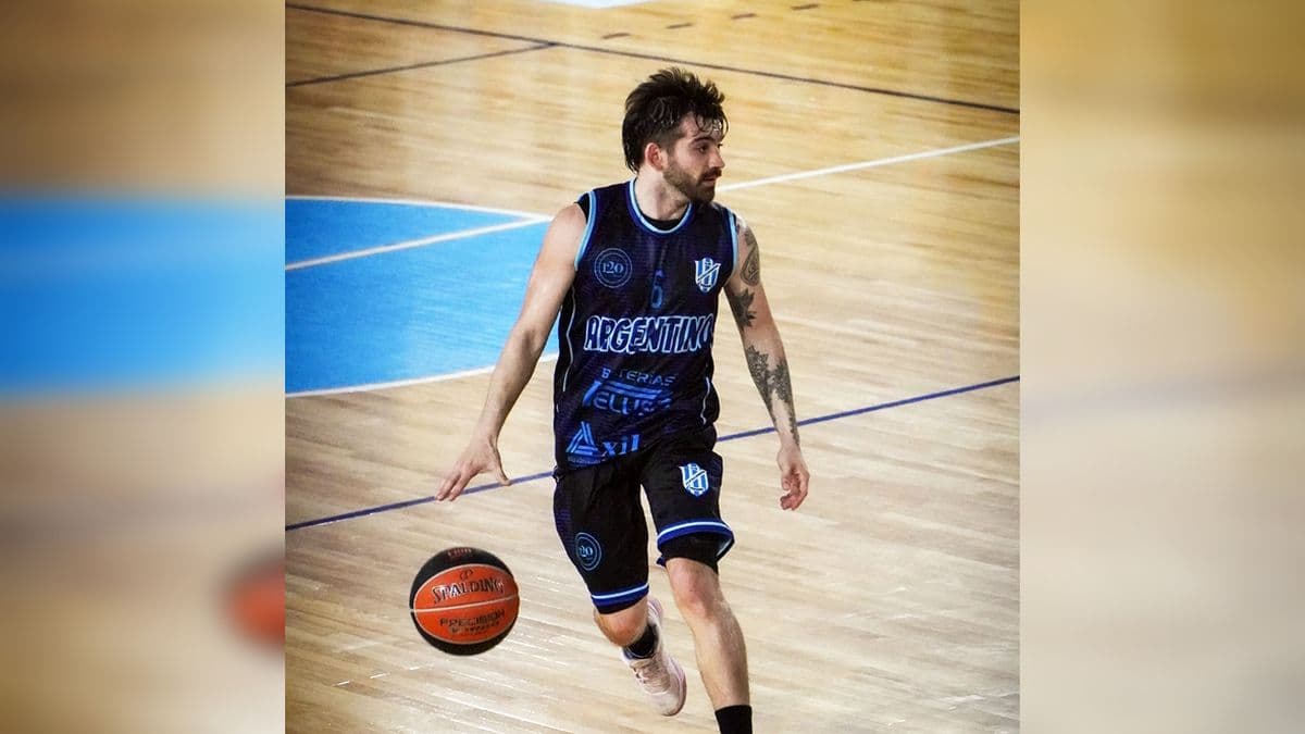 Triunfo de Argentino sobre Comu con un triple de Musacchio en el cierre