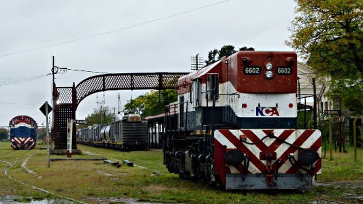 El tren vuelve a hacerse sentir en Pergamino: más movimiento de cargas por las vías de la ex Línea Mitre