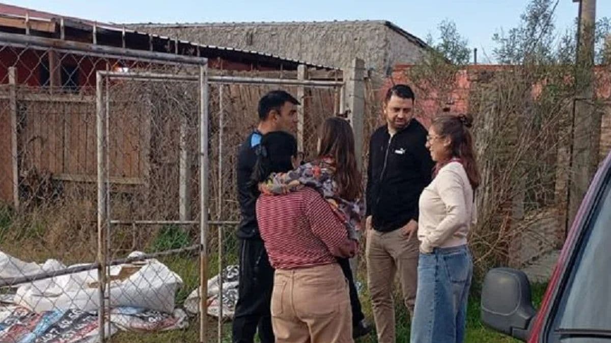 Maxi Godoy recorre barrios de Zárate y denuncia el abandono municipal