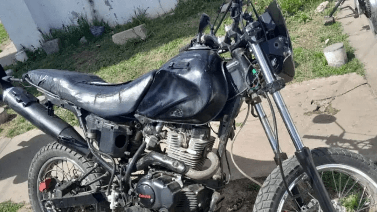 Detuvieron en San Nicolás a un joven con una motocicleta que tenía pedido de secuestro activo