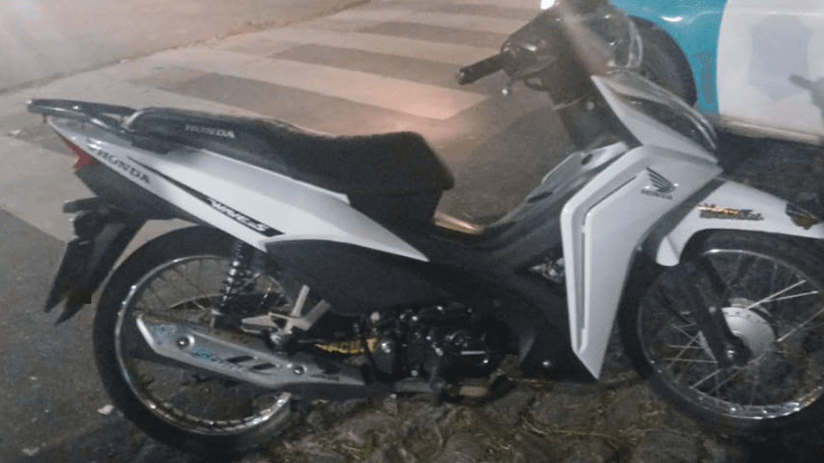 Aprehenden a un menor en la costanera de San Nicolás sobre una moto con pedido de secuestro activo