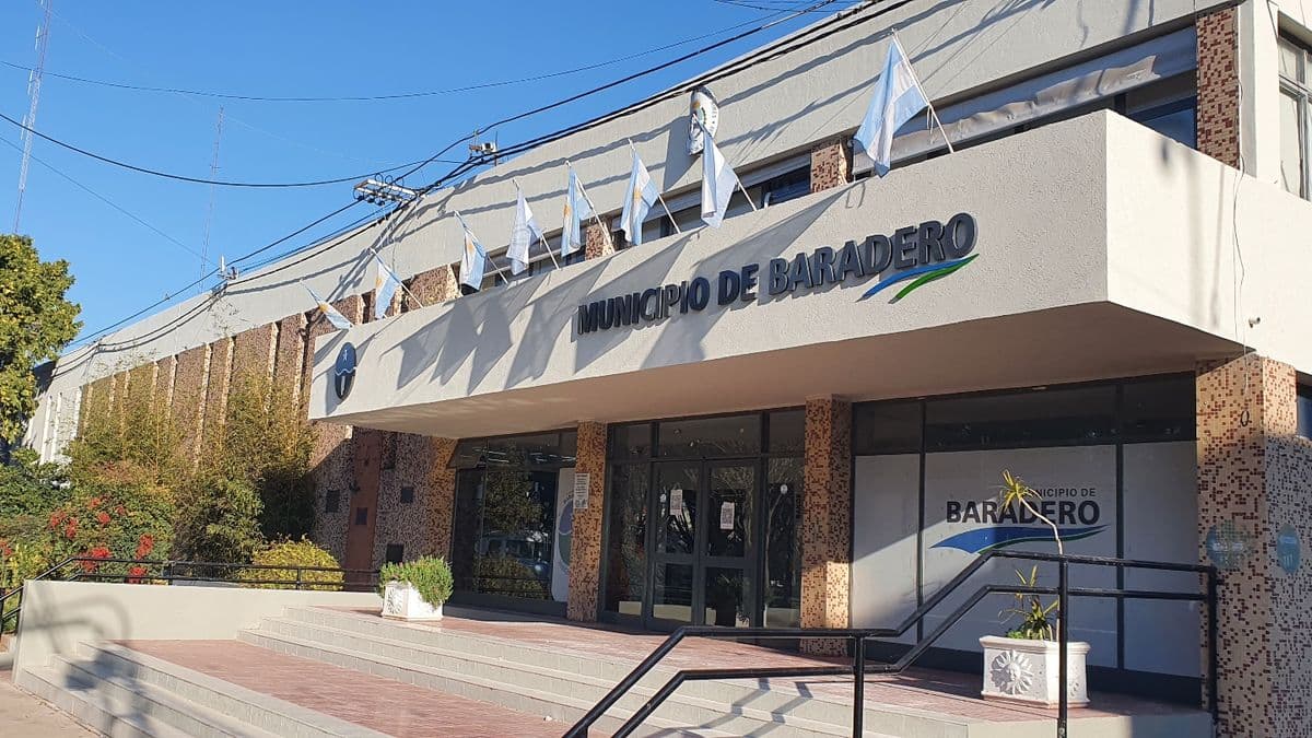 Reunión clave en Baradero: el "Grupo Motos Robadas" fue recibido por el Intendente y la Jefa de Policía