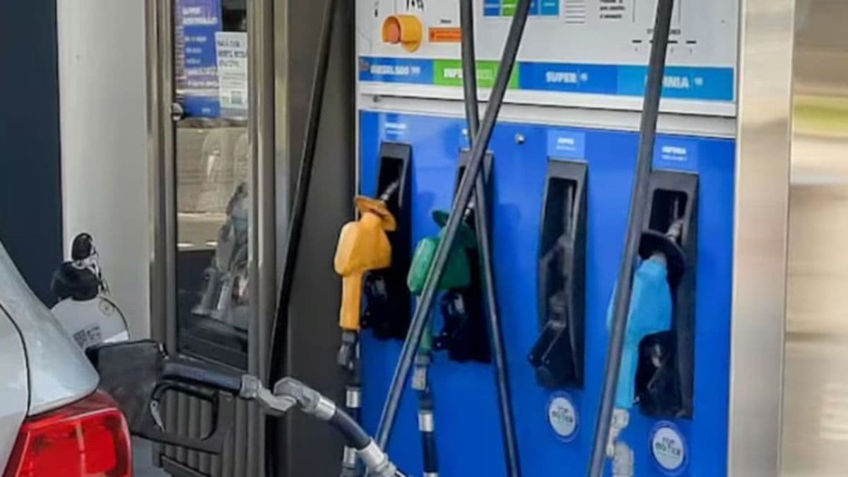 Surtidores sin techo: la nafta súper llegó a los 2.000 pesos en las YPF de Pergamino