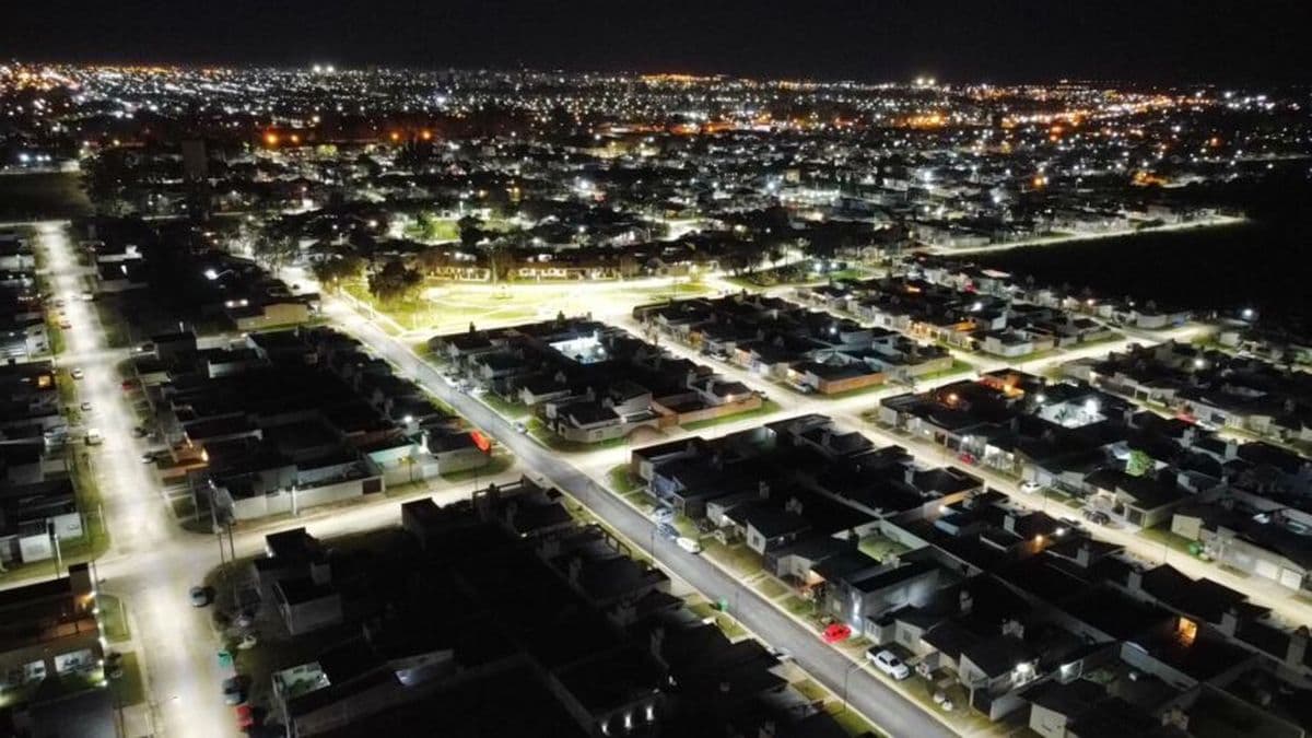 Pergamino amplía el alumbrado LED con obras en accesos y barrios