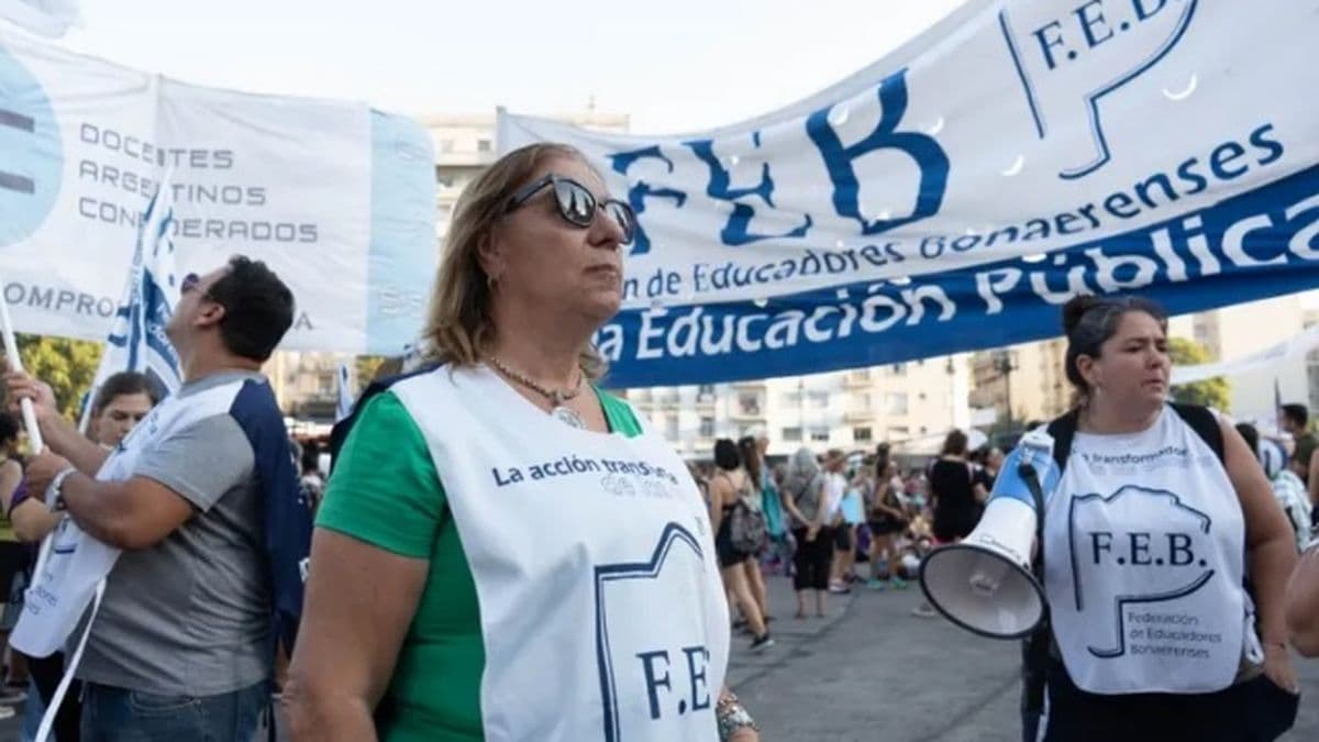 Docentes piden a Provincia una urgente reapertura de la paritaria salarial