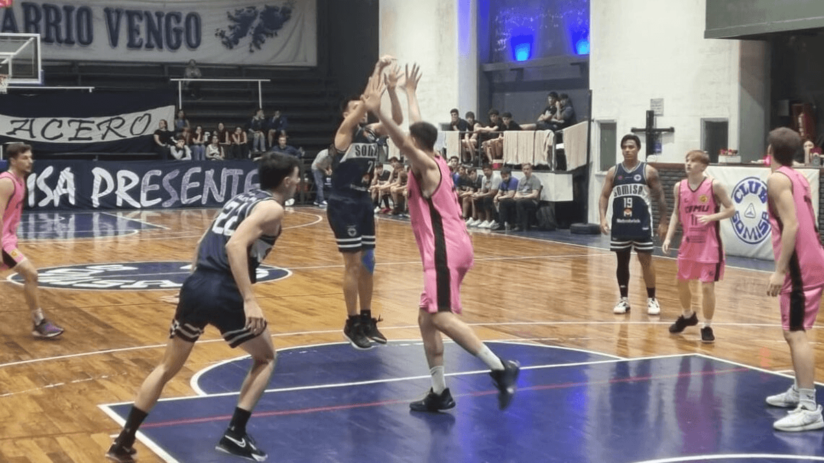 En el Torneo Pre Federal, Somisa sigue imparable e invicto en su grupo tras ganar a Comunicaciones