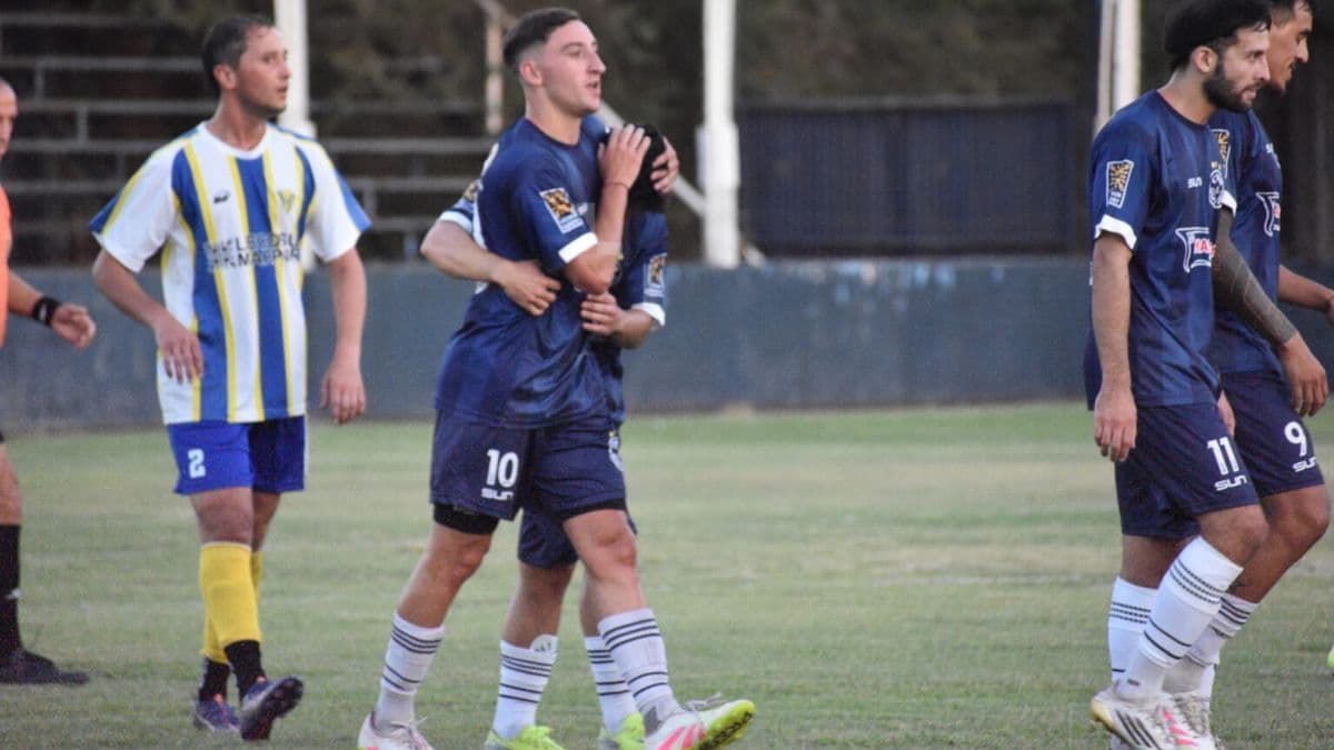 Copa Federación: el conjunto de San Nicolás Somisa Club goleó a 12 de Octubre y aseguró su clasificación