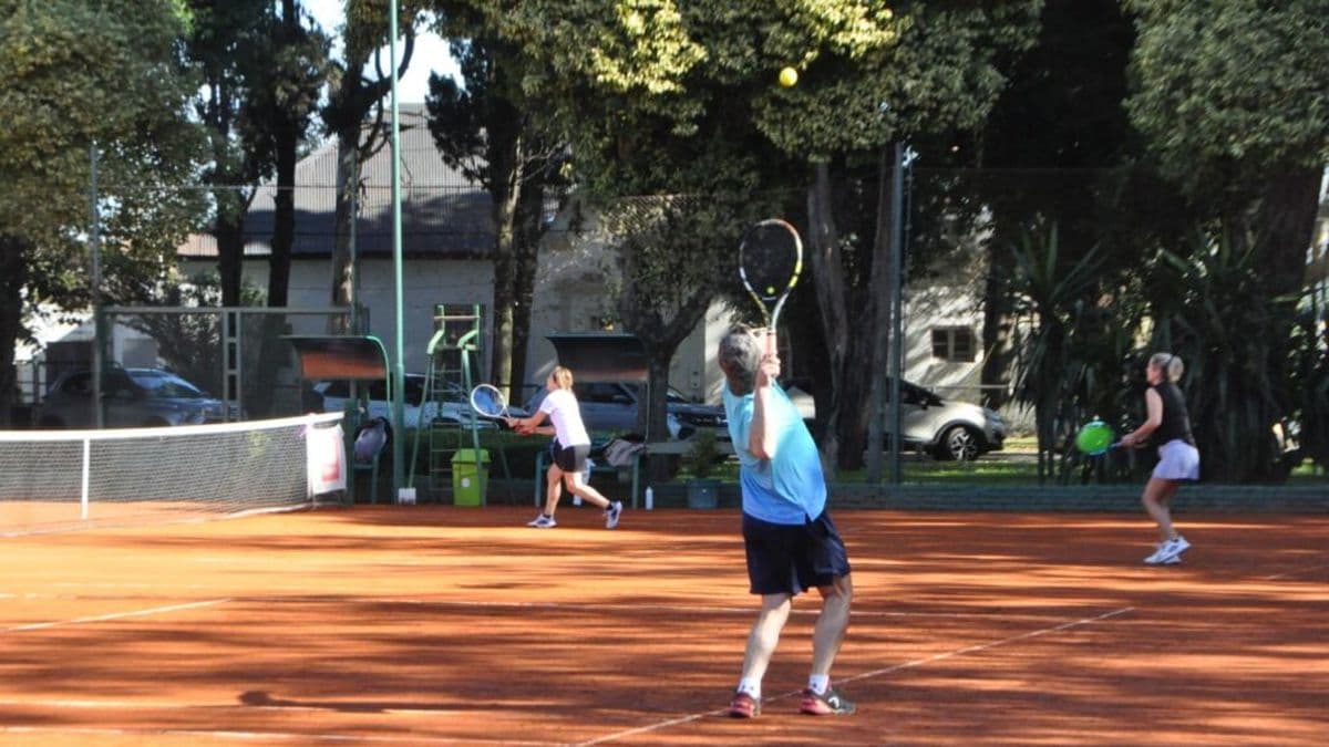 Campeonato Aniversario en el Tenis Club Zárate: Química Industrial ganó la Copa Rojana Seguros