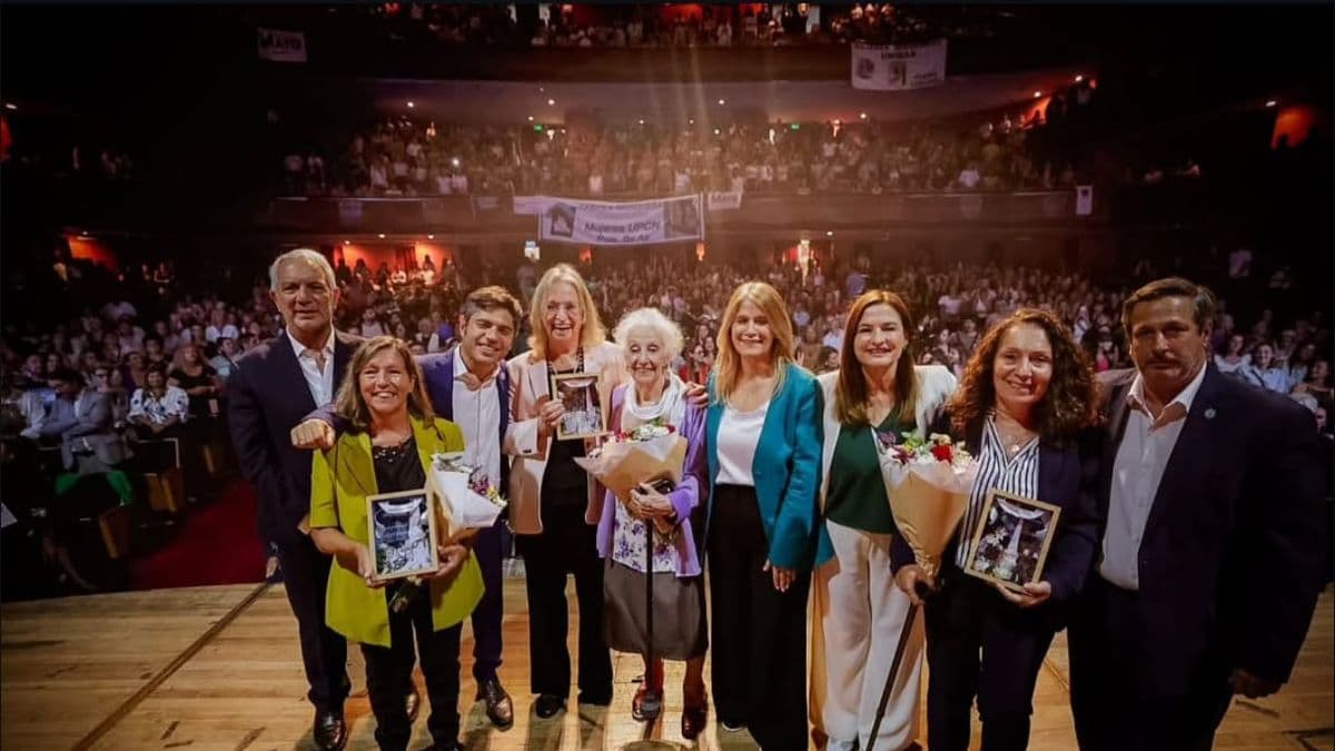 Delegación de San Pedro participó de un encuentro por el 8M en La Plata