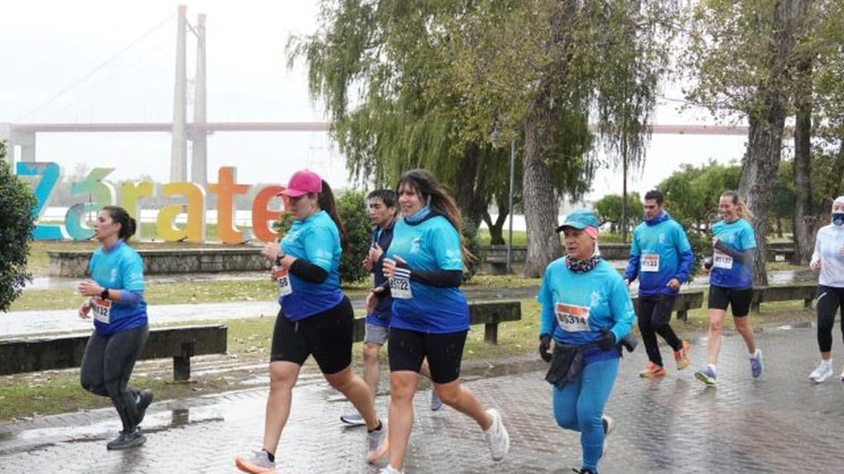 Zárate corrió bajo la lluvia: 1.600 atletas participaron de los 10K 2026