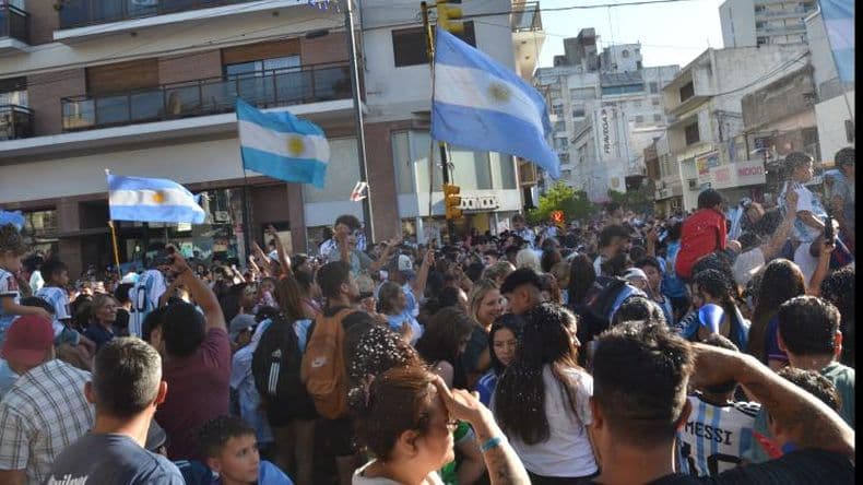Festejo en Pergamino: "El domingo cueste lo que cueste…"