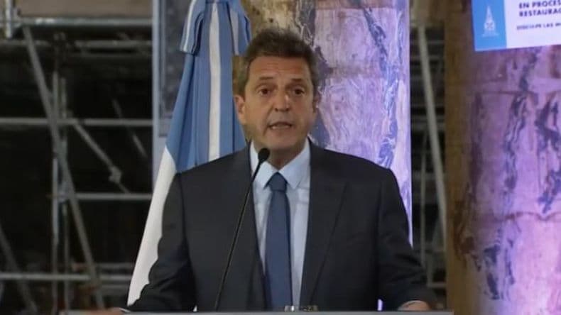 Massa: "La decisión del Gobierno es generar inversión y ahorro en ladrillos"