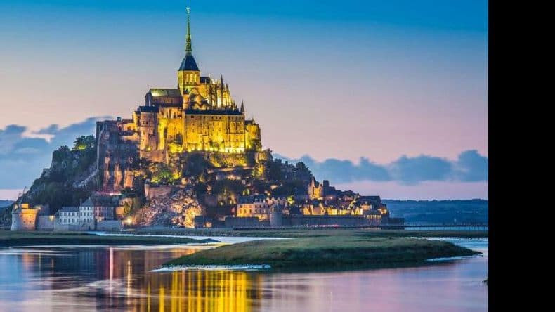 Mont Saint-Michel, la joya francesa que emerge del mar