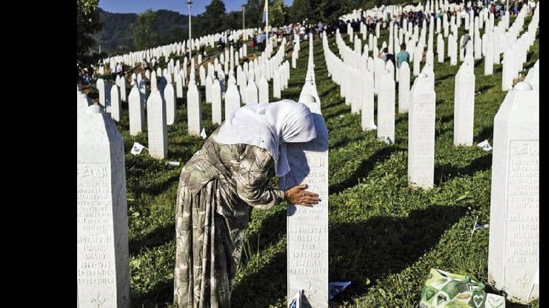 Bosnia conmemoró la masacre de Srebrenica