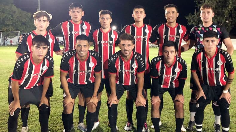 Racing recibe a Compañía de Salto en un choque de líderes