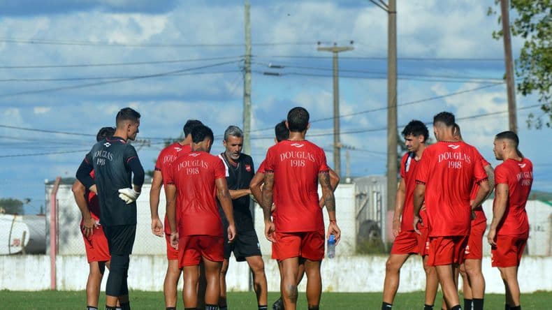 Douglas Haig visita a El Linqueño por su primer triunfo: "Vamos a salir a ganar"