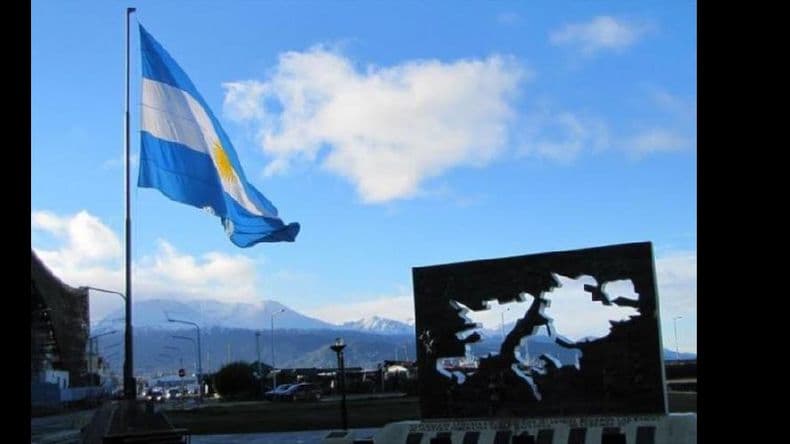 El Gobierno anunció un vuelo adicional a Malvinas con escala en Córdoba