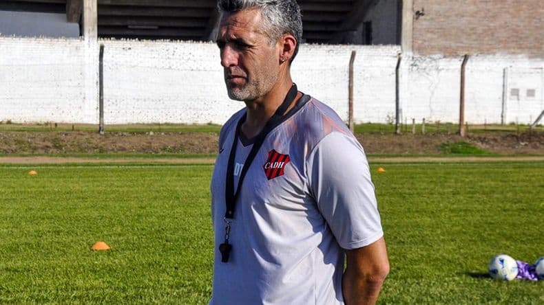 Adrián Aranda: "Hicimos un partido inteligente, sin salir de la idea de ser protagonistas"