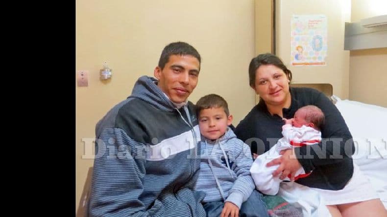 La otra cara de la inundación: una beba nació en medio de la emergencia