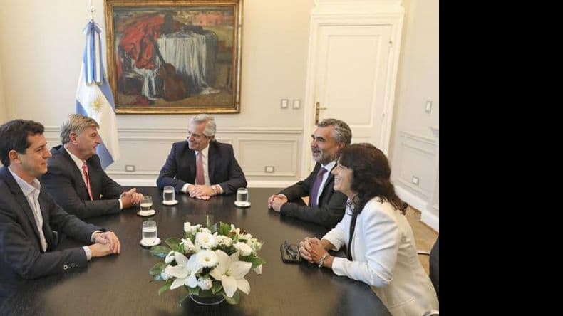 El Gobierno prosiguió su agenda con las provincias
