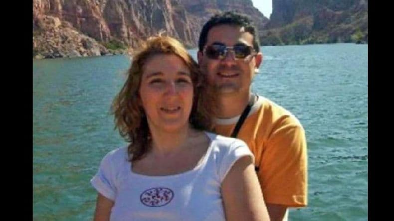 Un hombre degolló a su esposa delante del hijo de ambos en Castelar