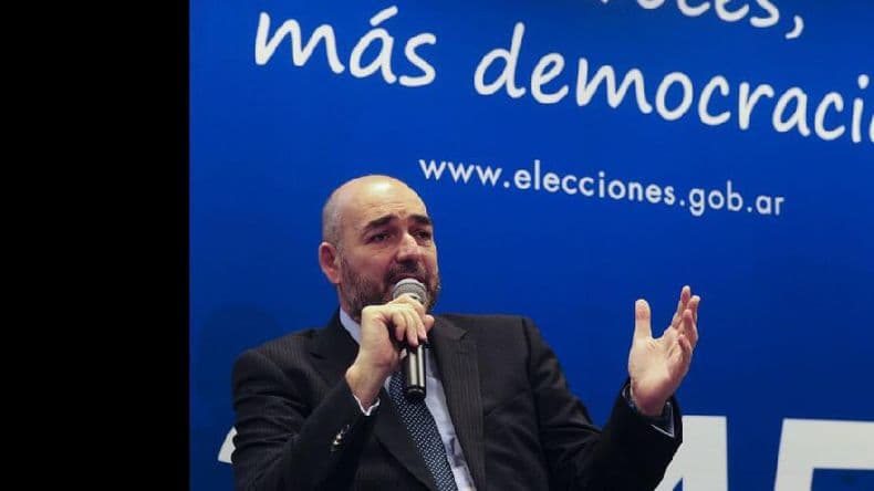 Tullio ratificó que a las 19:30 estarán los primeros datos del ballottage