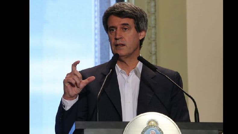 Prat-Gay: “El país recibió inversiones que rondan los 22.000 millones de dólares”