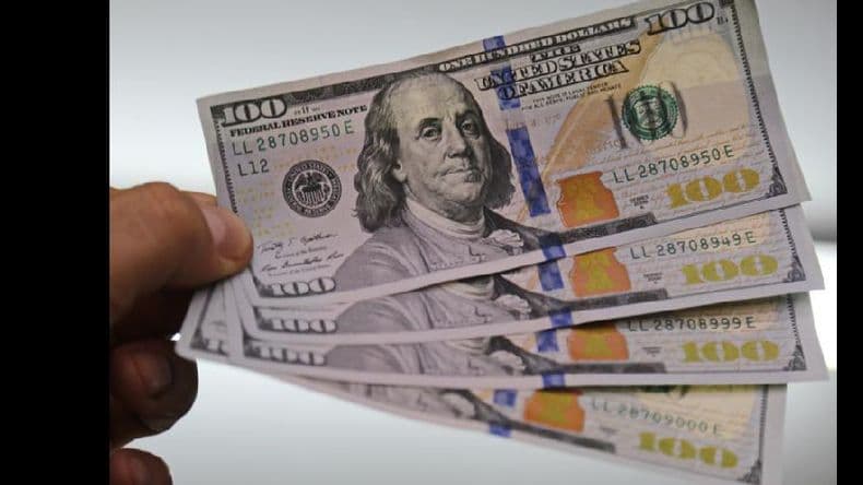 El Banco Central debió vender 120 millones de dólares para frenar la suba del billete verde