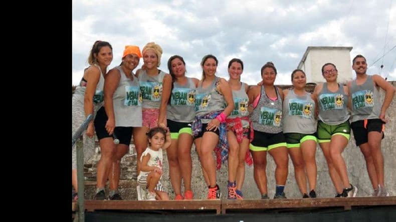 Continúa el éxito de “Verano es zumba” en Fomento Centenario