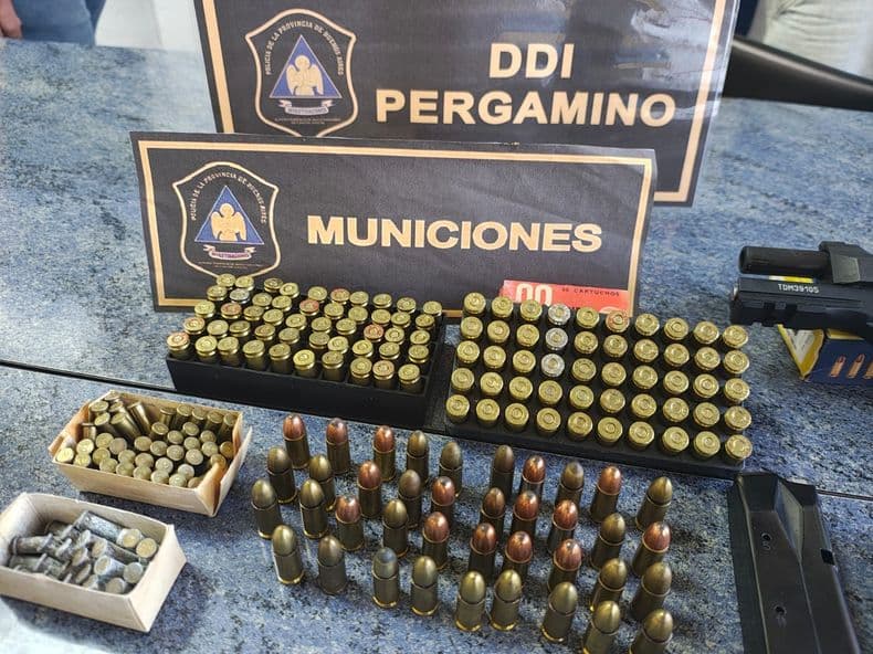 Secuestraron un arsenal de armas de fuego en la vivienda de un sujeto denunciado por violencia de género