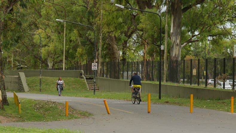 Regularización de espacios públicos: la Subsecretaría de Deportes convoca a grupos de entrenamiento