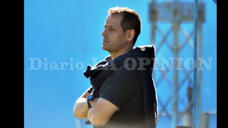 Adrián Antonetti continuará siendo el director técnico de Juventud