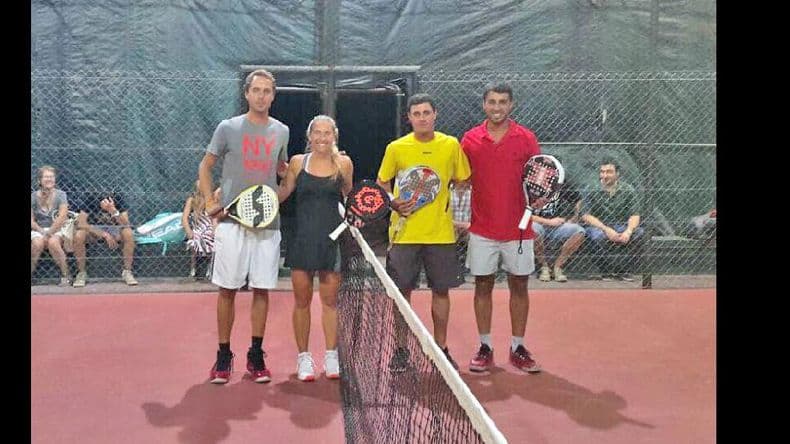 Partido de exhibición en El Portón Padel