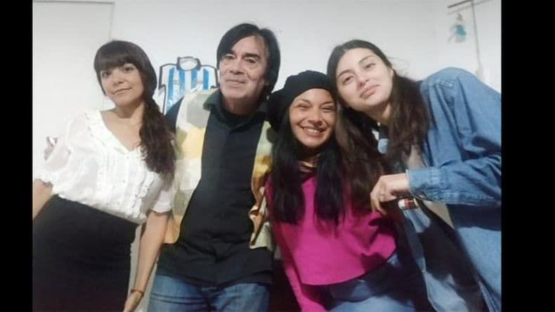 El grupo de teatro ambulante Deaquideallá estrenará "Tres chicas, tres historias"