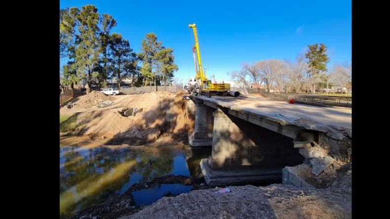 Construyen las bases para el puente que vinculará las avenidas Illia y Colón