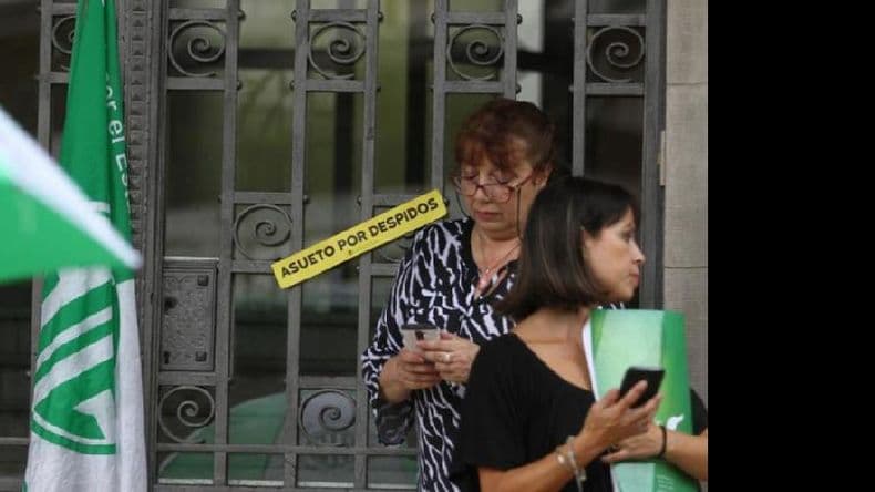 Agroindustria despidió a más de 300 empleados y se declaró asueto