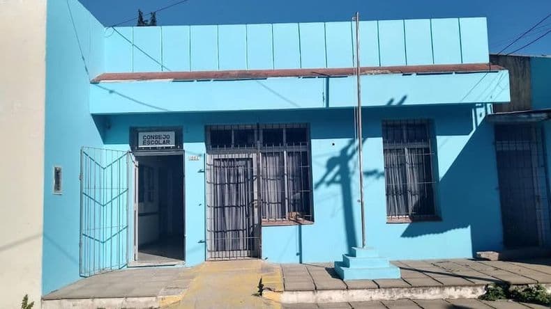 Baradero sin internet en escuelas: denuncian abandono y falta de gestión del intendente Esteban Sanzio