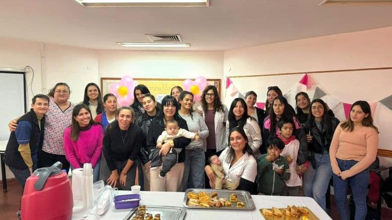 Salto realizó el encuentro "Parir con Voz, Parir con Derechos" en la Semana del Parto Respetado
