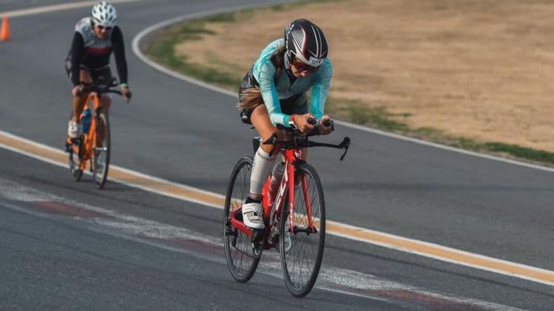 Triunfo de Brenda Bernard en el duatlón Autódromo Ciudad de Rosario