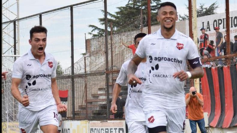 Ganó Douglas Haig y salió del último escalón de las posiciones