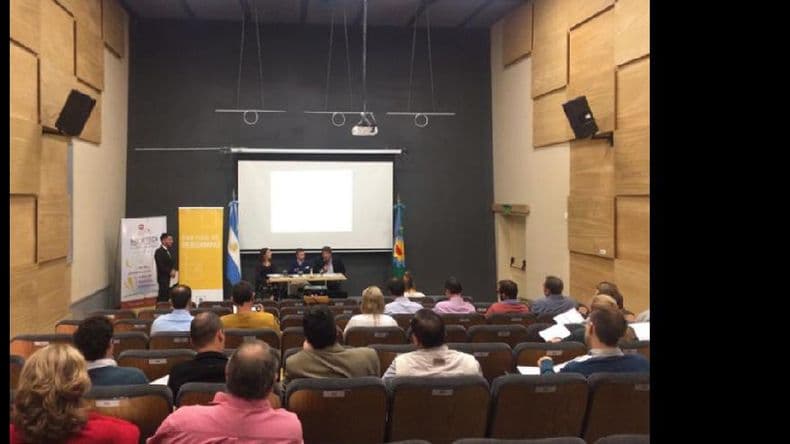 Mejorar gestiones presupuestarias y fiscales, eje de una jornada realizada en Pergamino