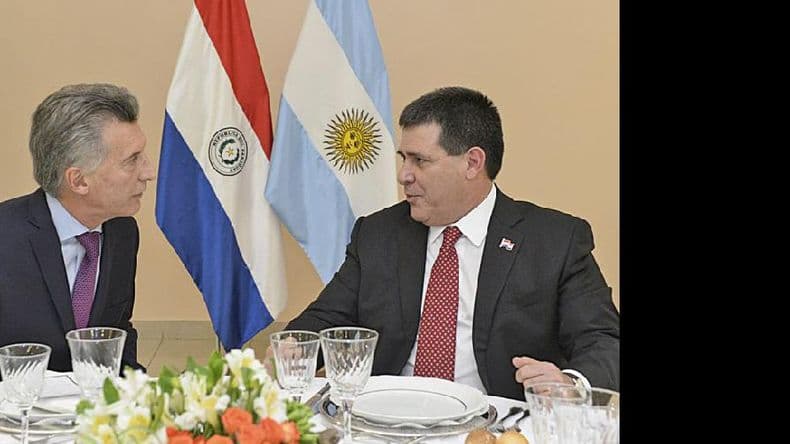 Mauricio Macri visitó una planta automotriz y luego viajó a Asunción