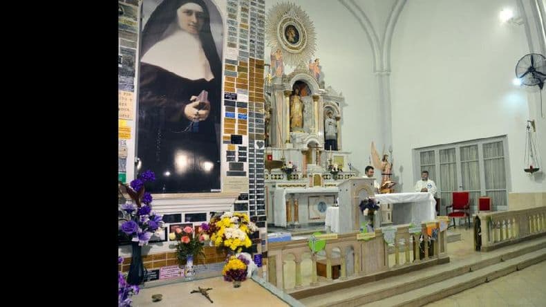 Culminará hoy la novena a María Crescencia